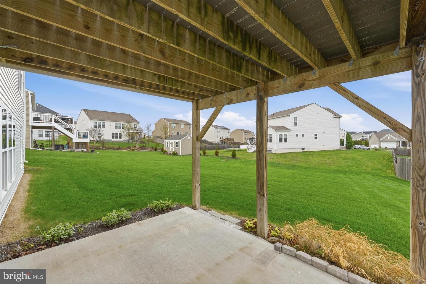 121 Hayvenhurst Court photo 44