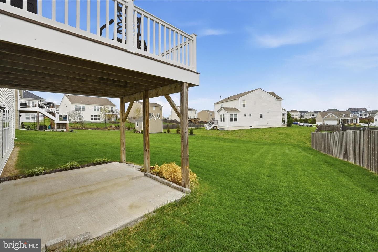 121 Hayvenhurst Court photo 46