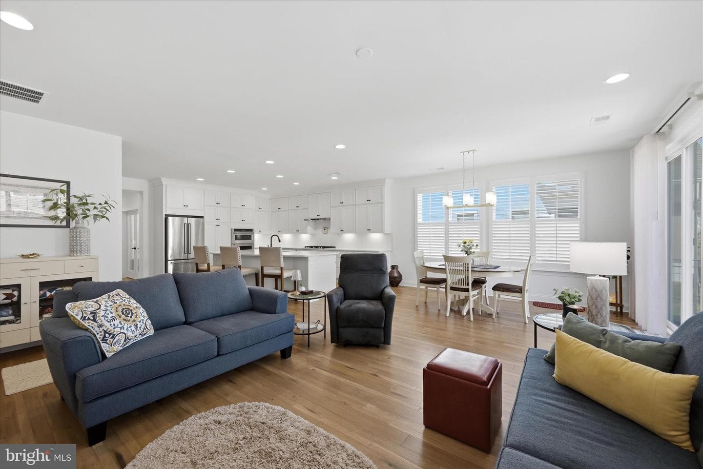 123 Cowbird Street photo 23