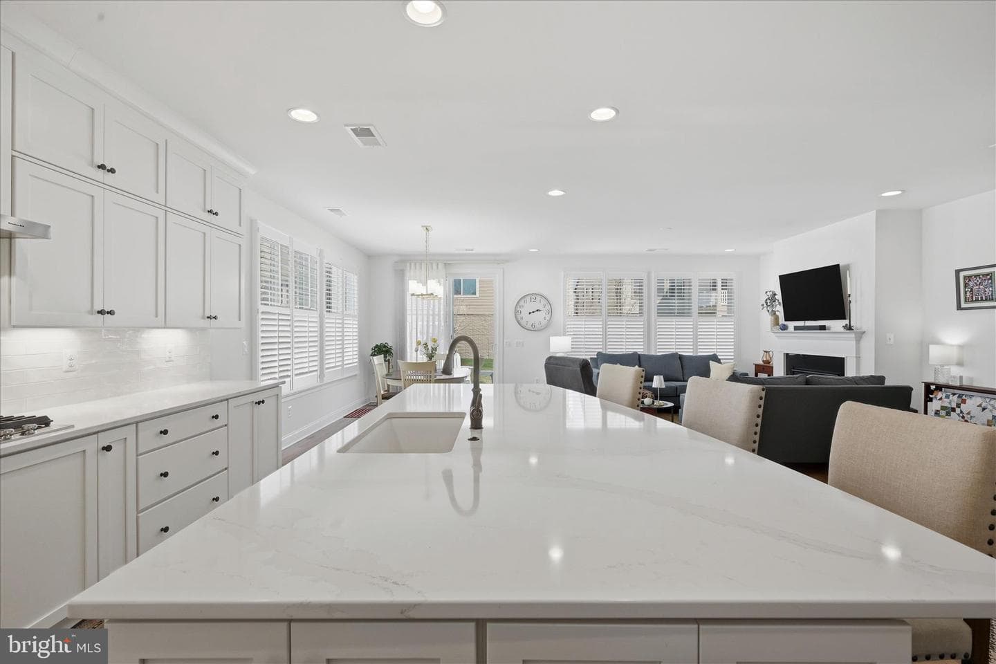 123 Cowbird Street photo 31