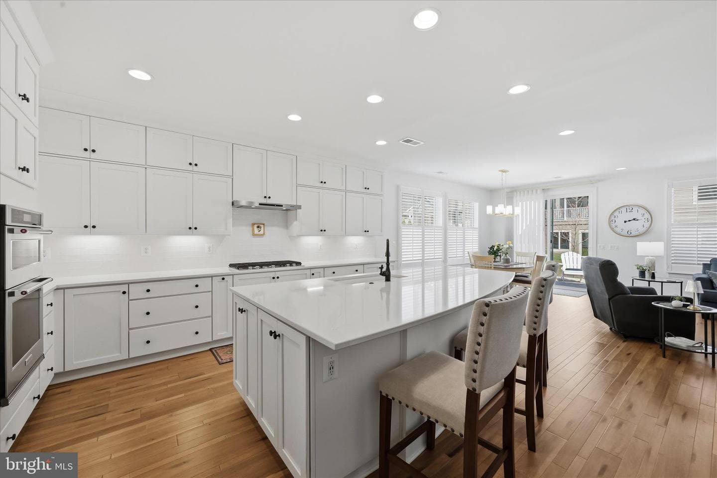 123 Cowbird Street photo 32