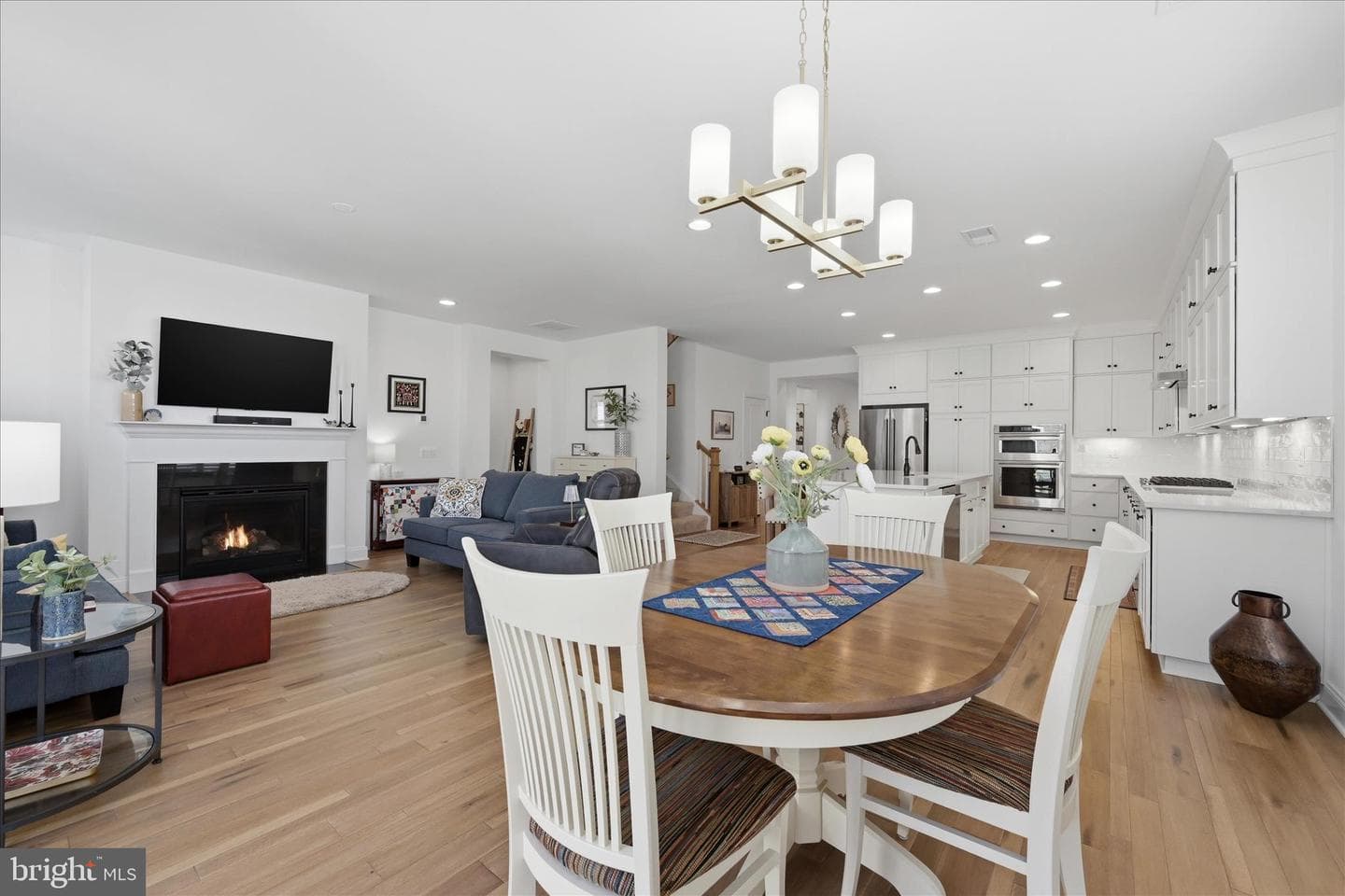 123 Cowbird Street photo 33