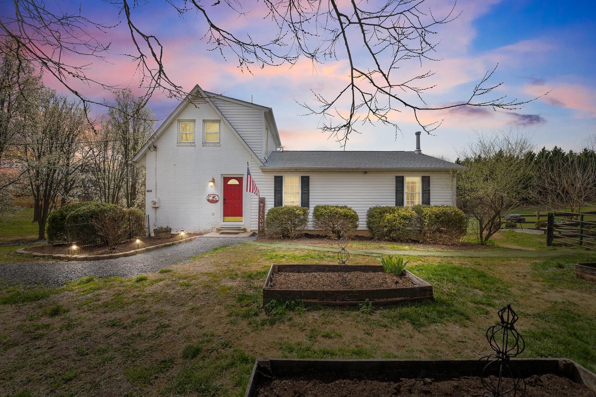 4494 Cedar Creek Grade