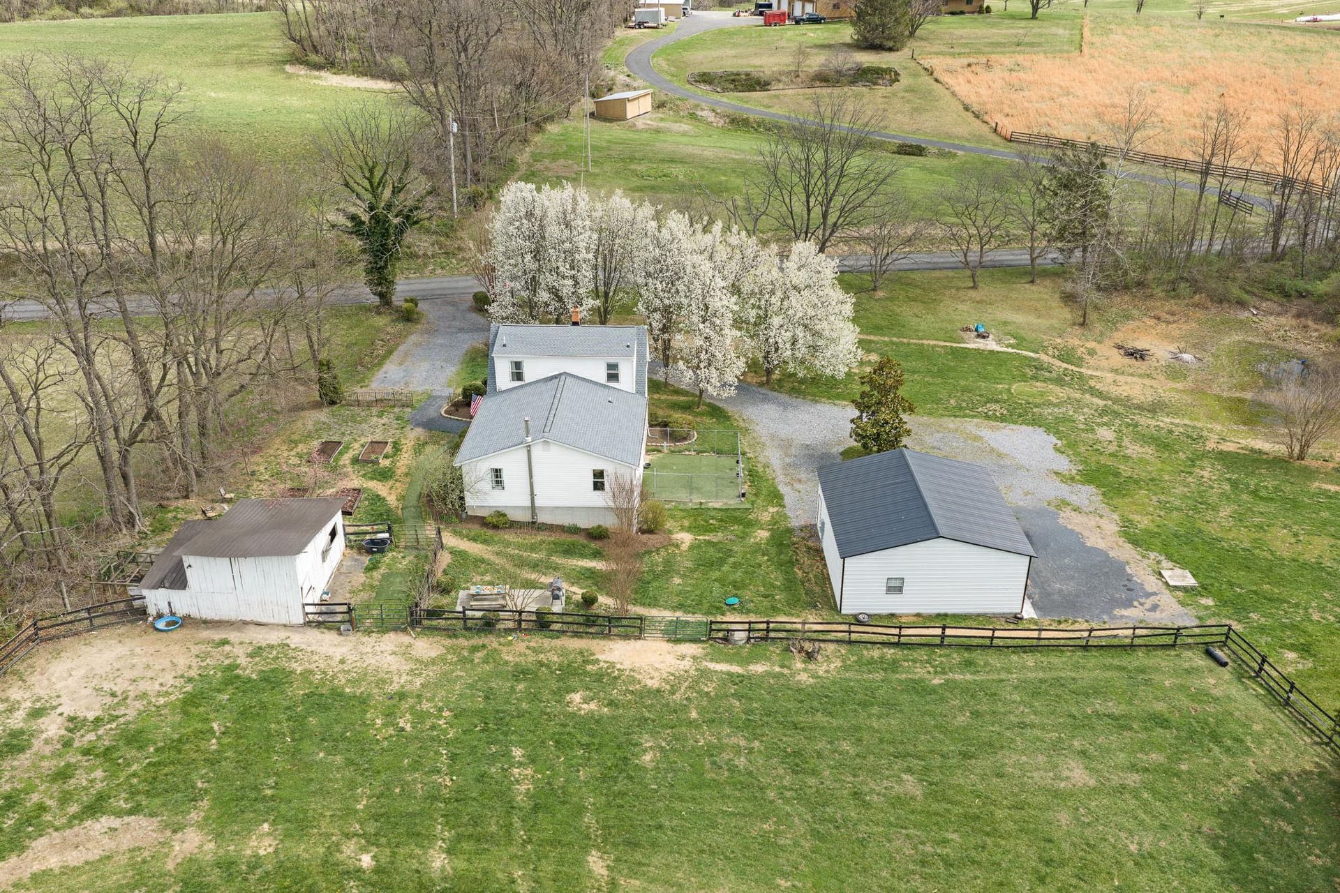 4494 Cedar Creek Grade photo 3
