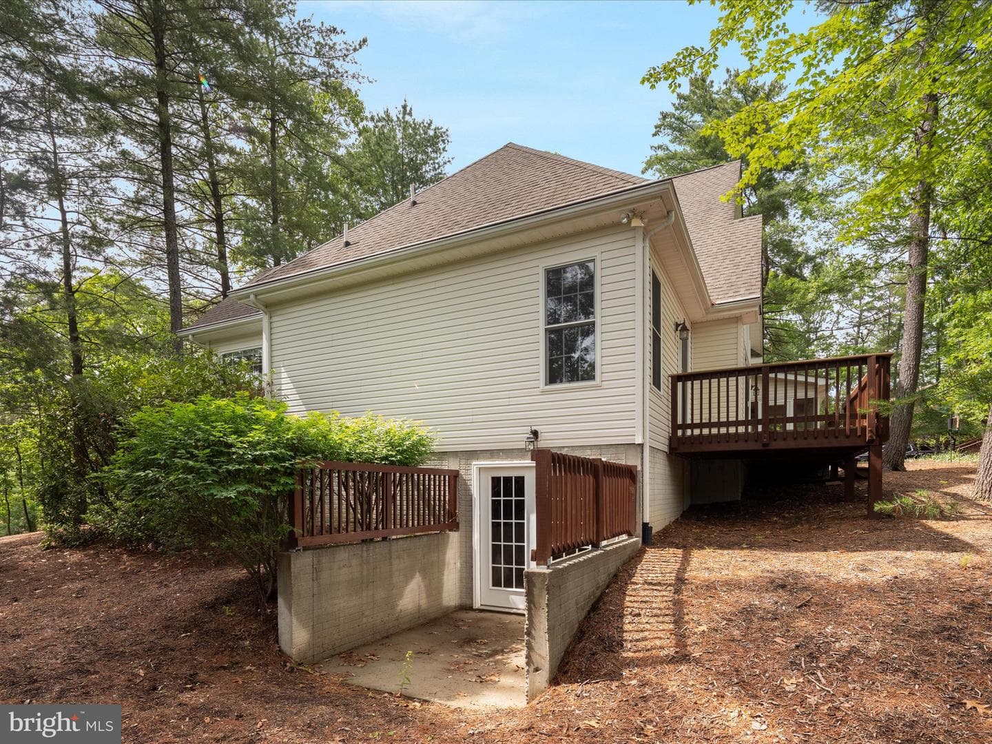 228 Sunset Circle photo 43