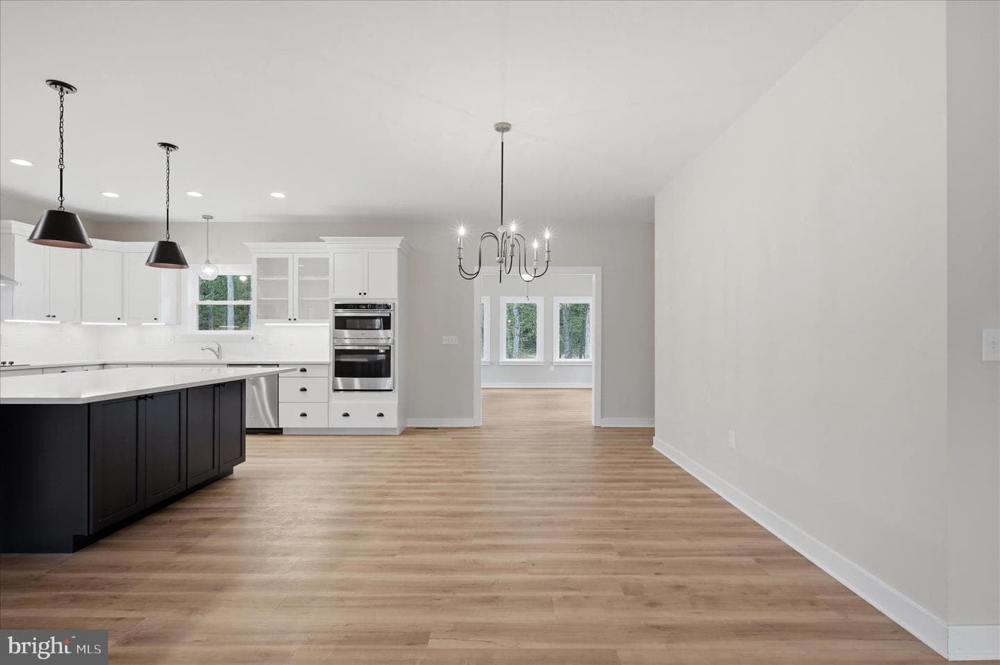 123 Stetson Street photo 15