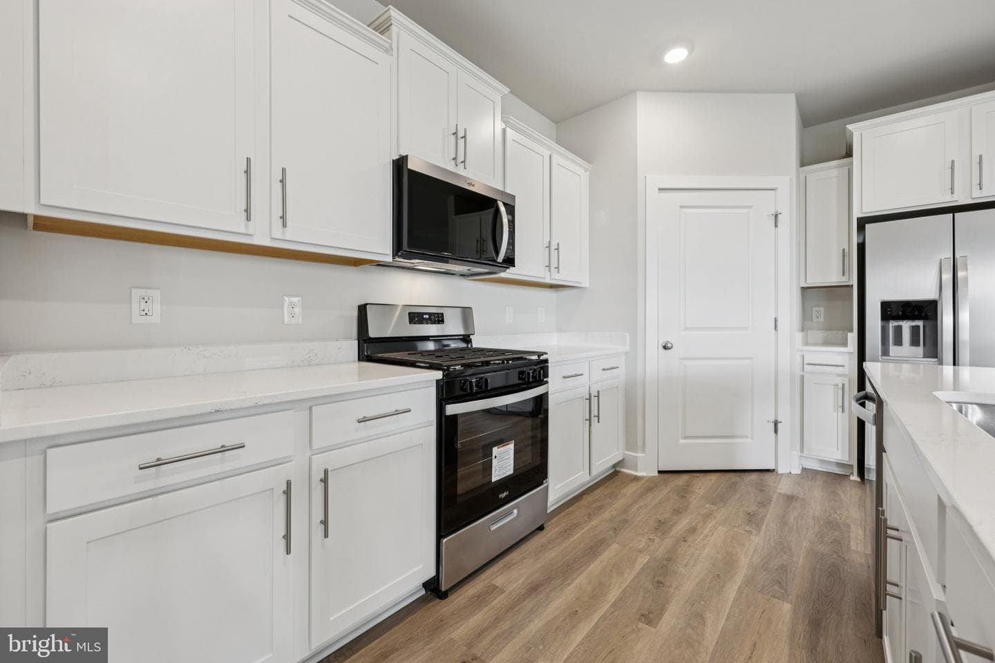 239 Hydrangea Way photo 10