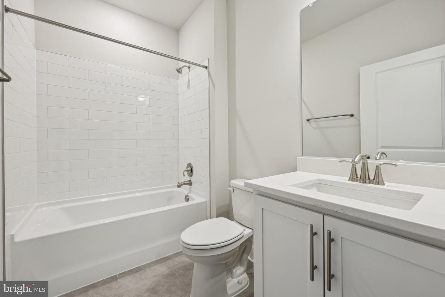 239 Hydrangea Way photo 15