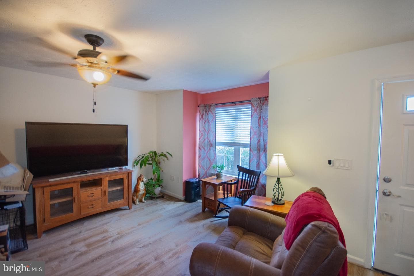 132 Seabreeze Lane photo 2