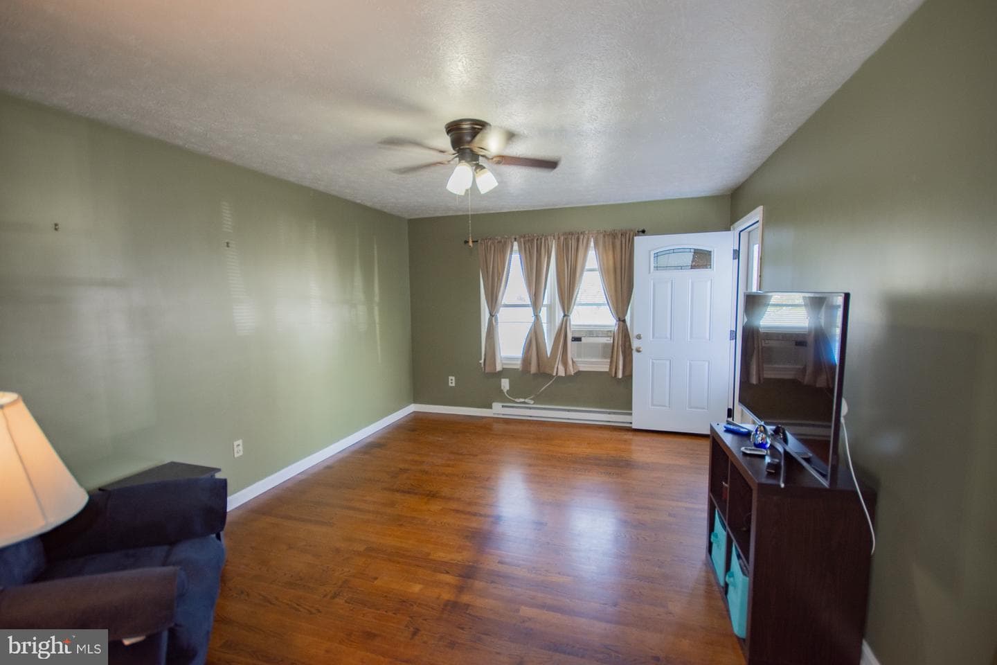 104 Mcneil Place photo 2