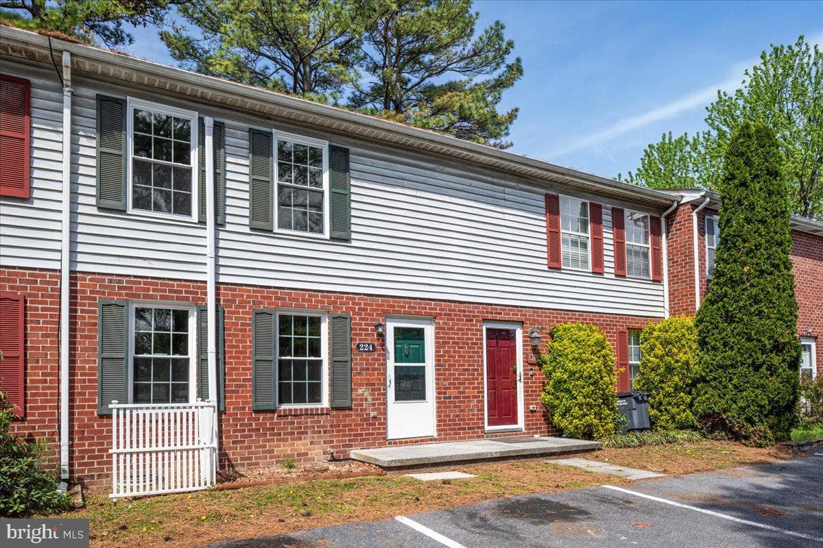 224 Carroll Drive photo 2