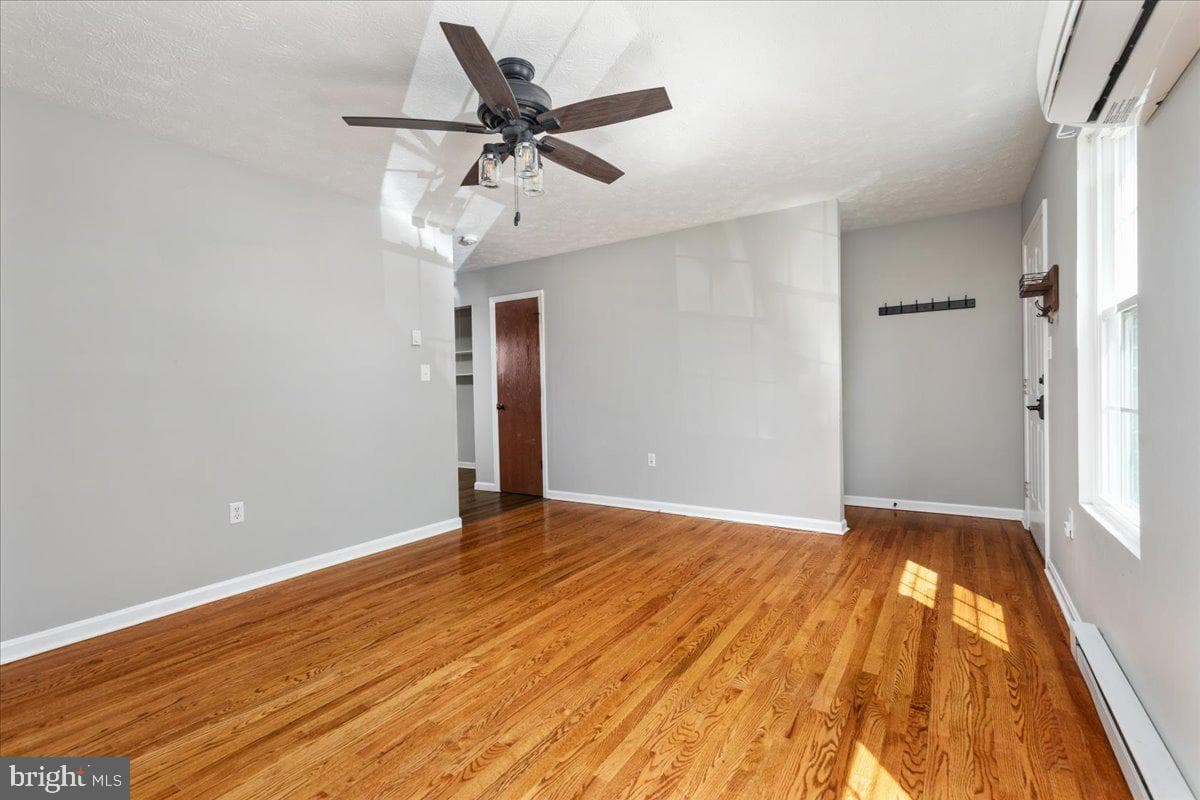 224 Carroll Drive photo 6
