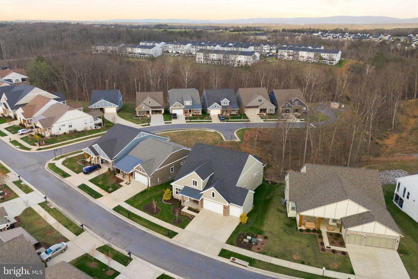 121 Milkweed Dr photo 44