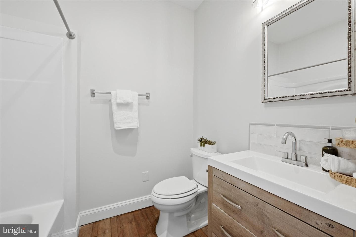 634 Lakeview Drive photo 33