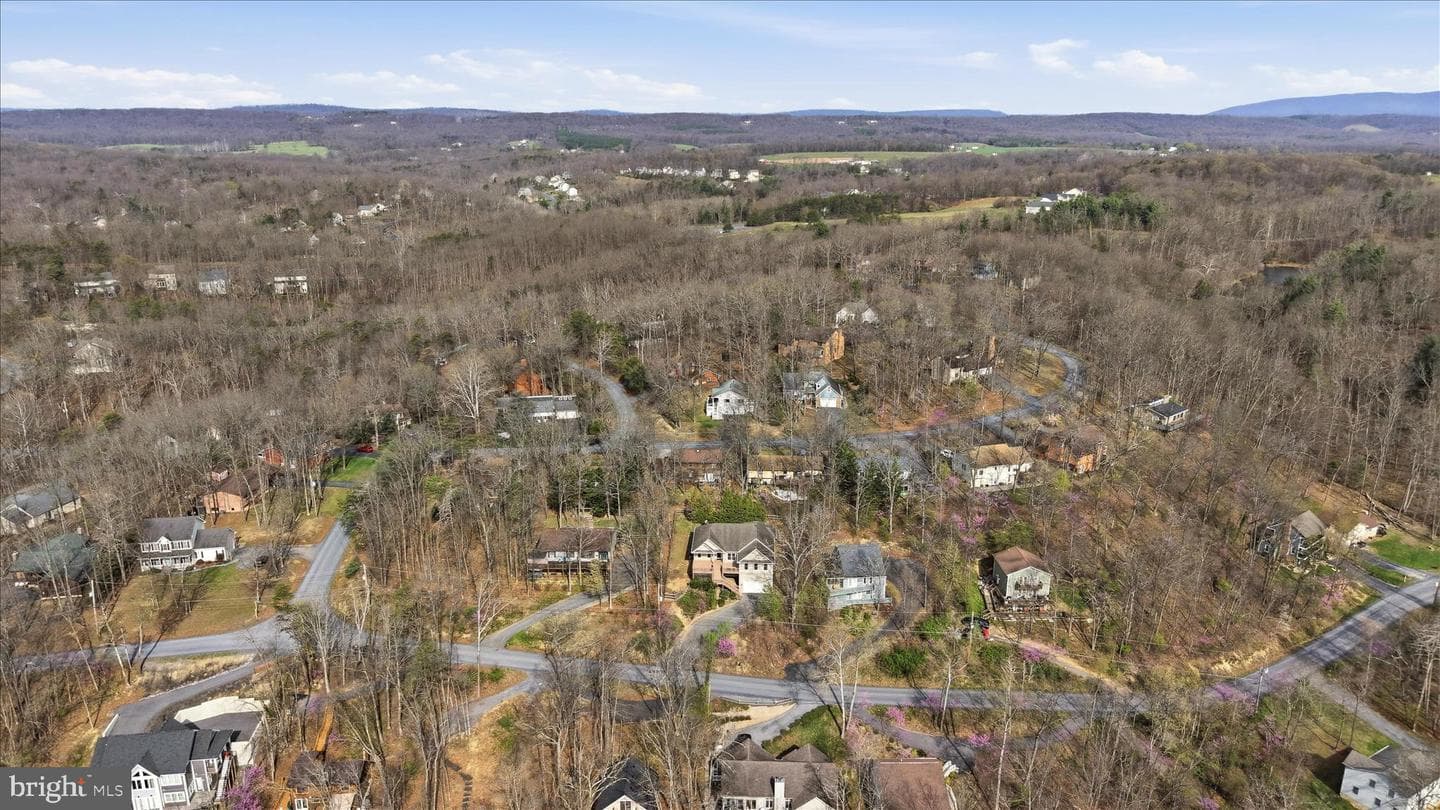 634 Lakeview Drive photo 57