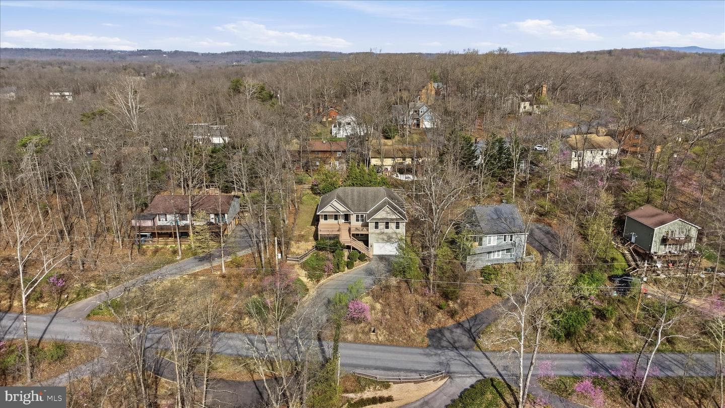 634 Lakeview Drive photo 64
