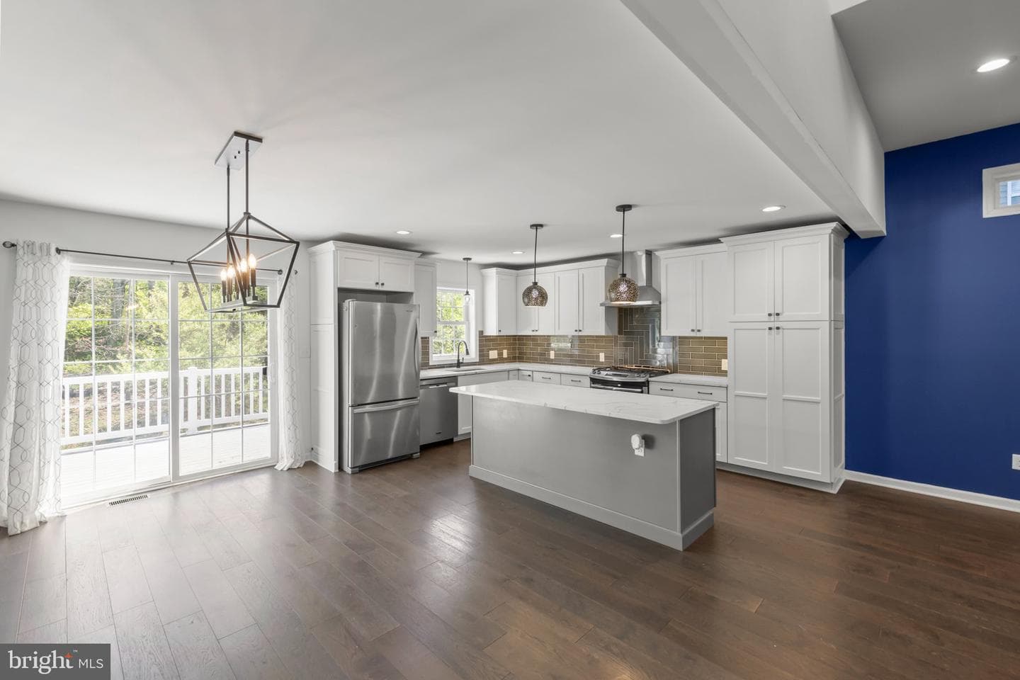 112 Colonial Drive photo 13
