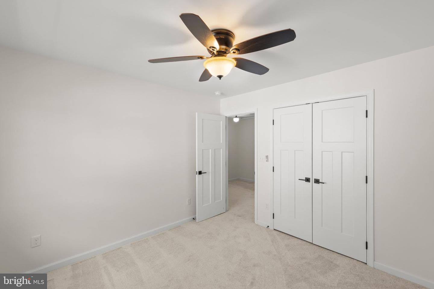 112 Colonial Drive photo 29