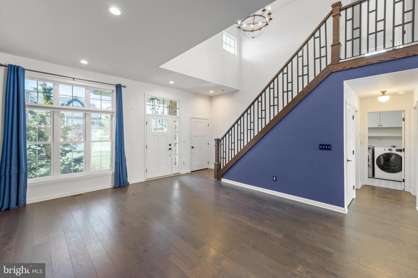 112 Colonial Drive photo 4