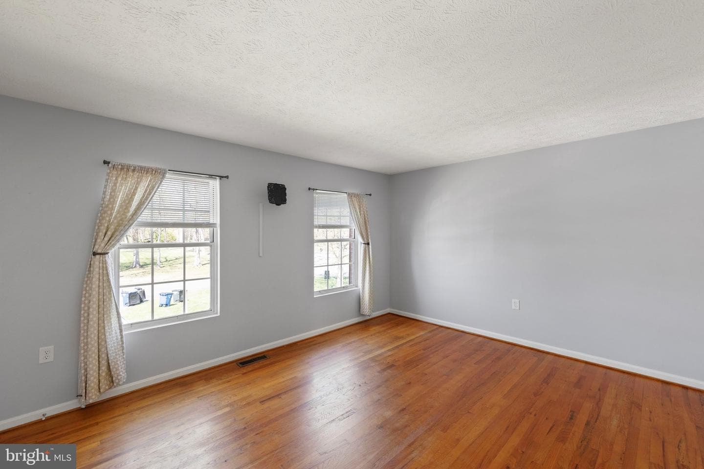 301 Buckingham Drive photo 17