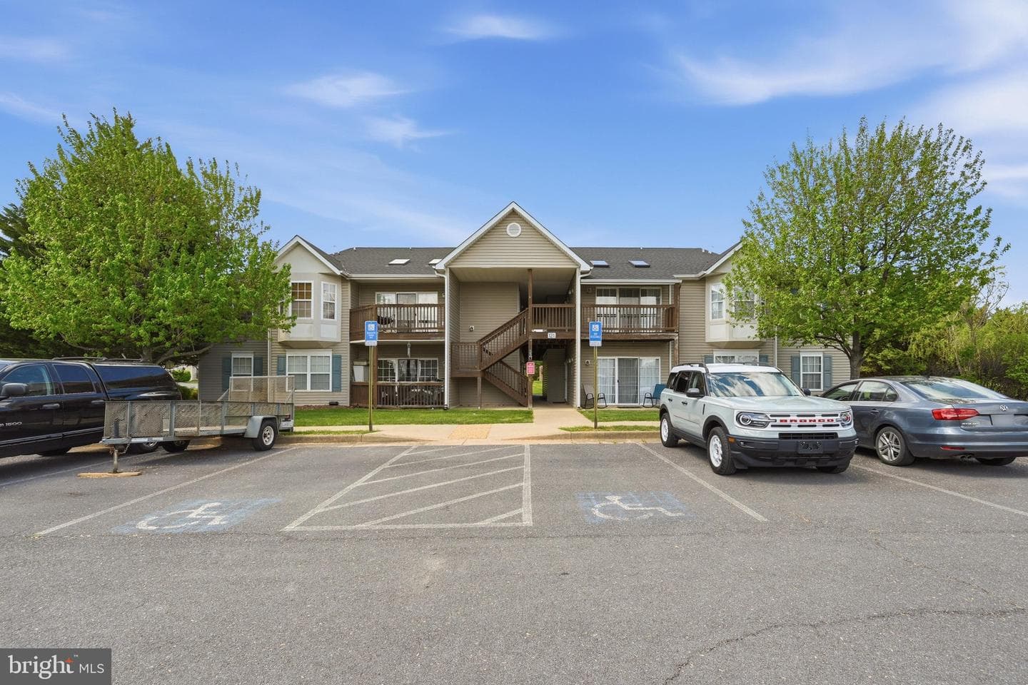 121 Brookland Court #8 photo 13