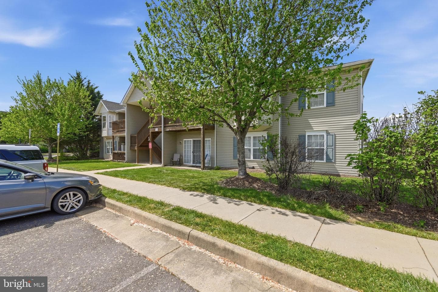 121 Brookland Court #8 photo 14