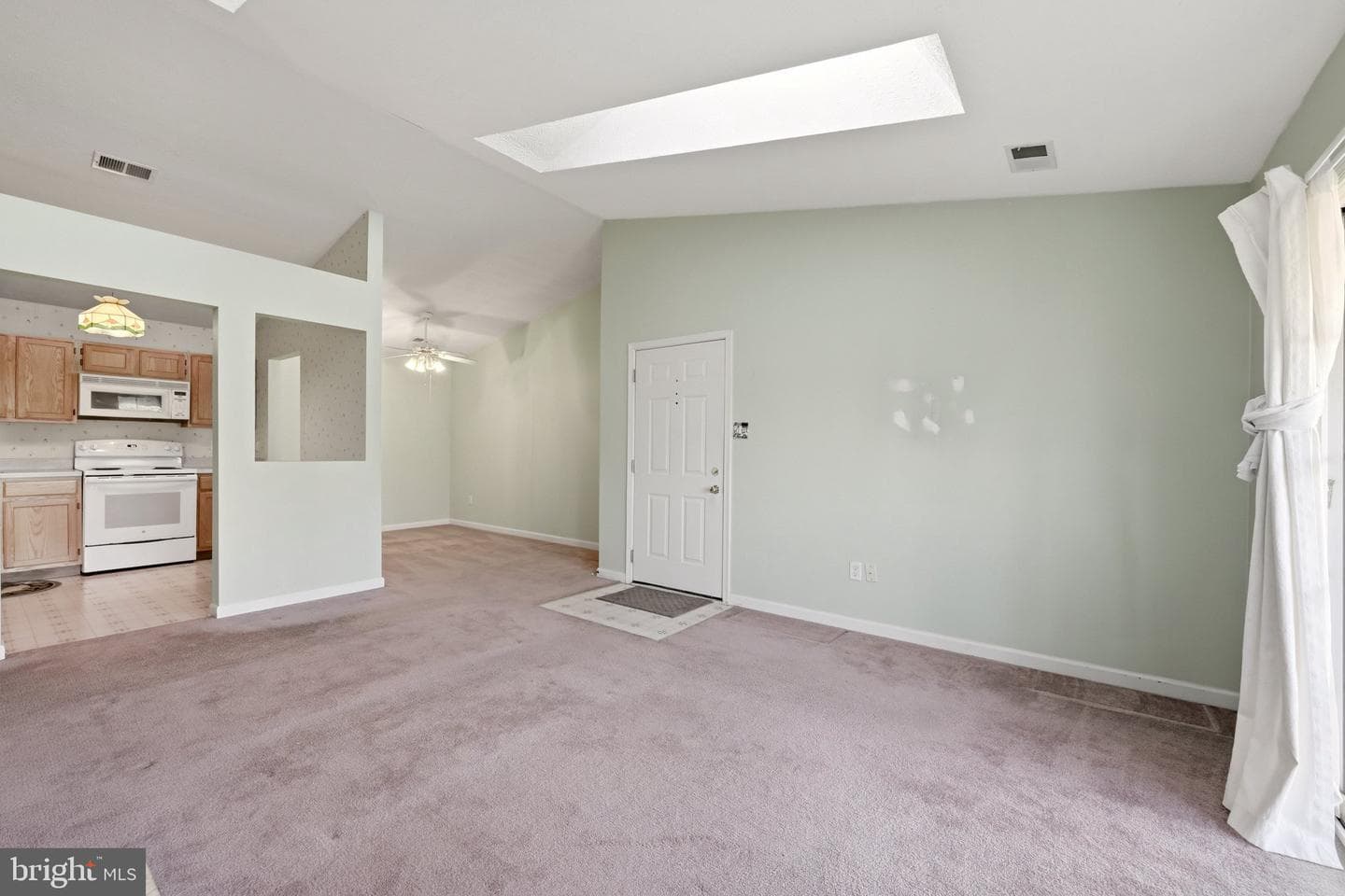 121 Brookland Court #8 photo 29
