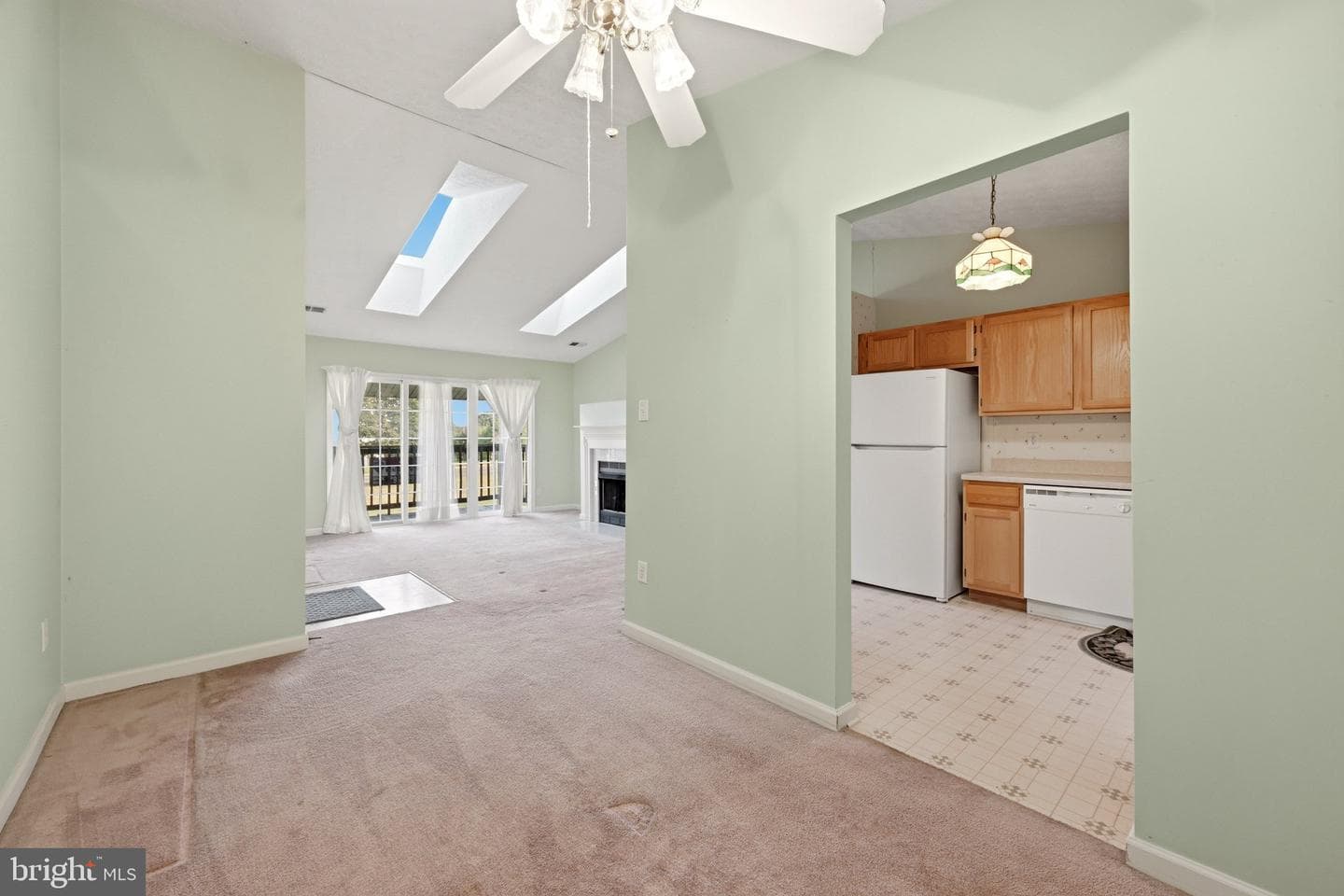 121 Brookland Court #8 photo 32