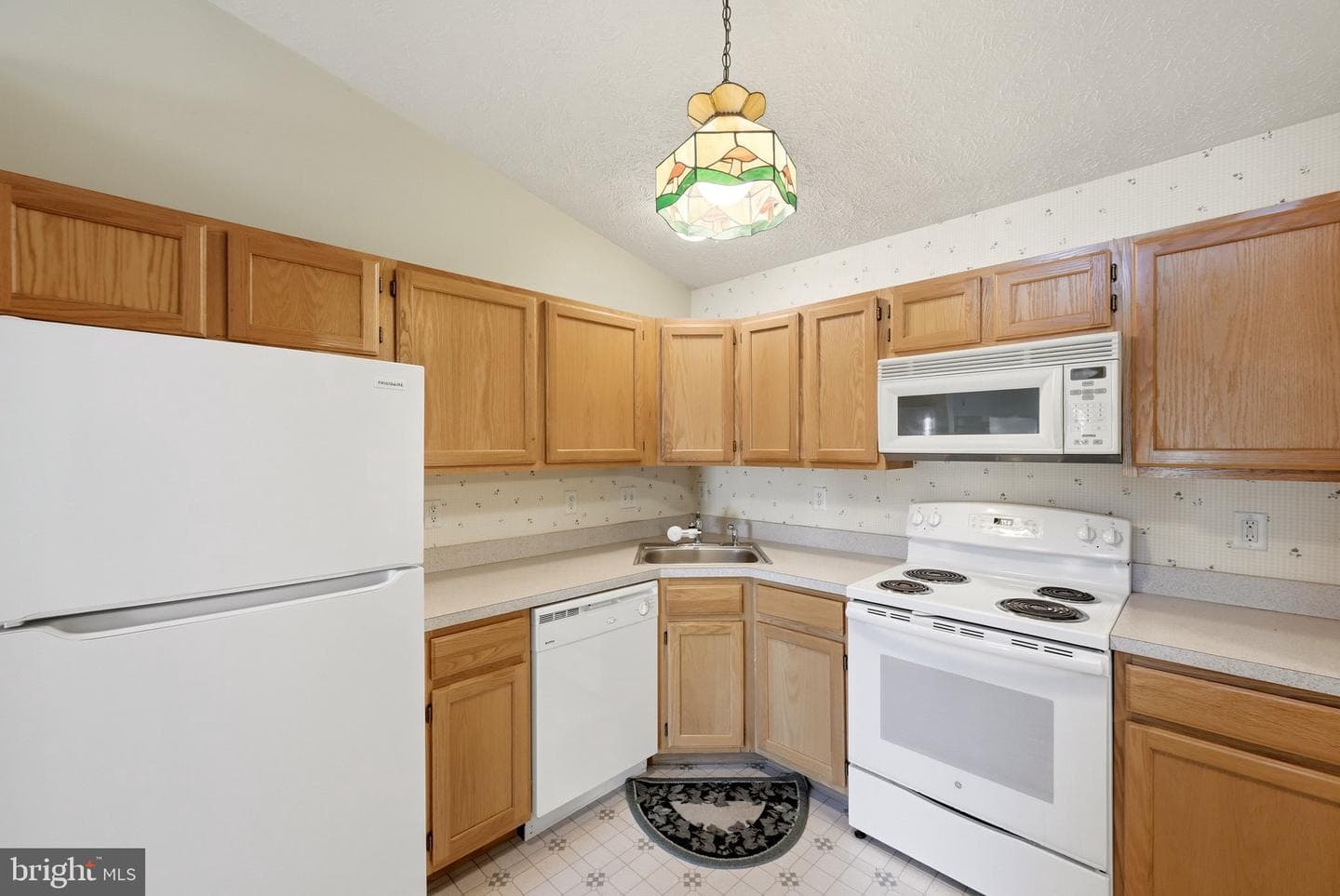 121 Brookland Court #8 photo 35