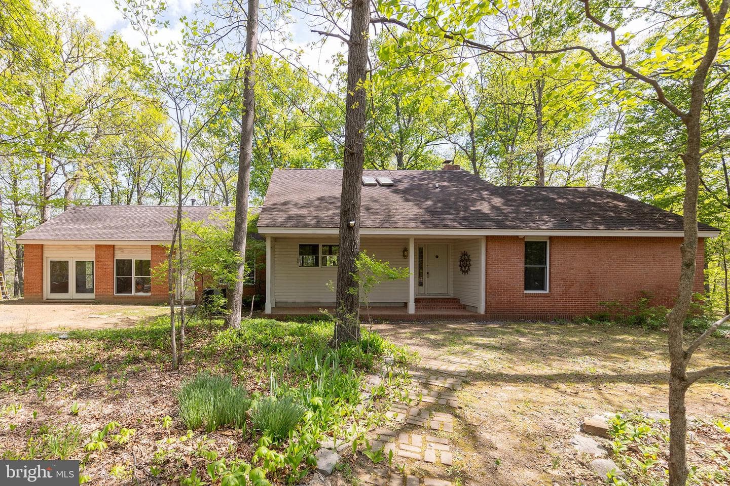 221 Settlers Lane photo 45