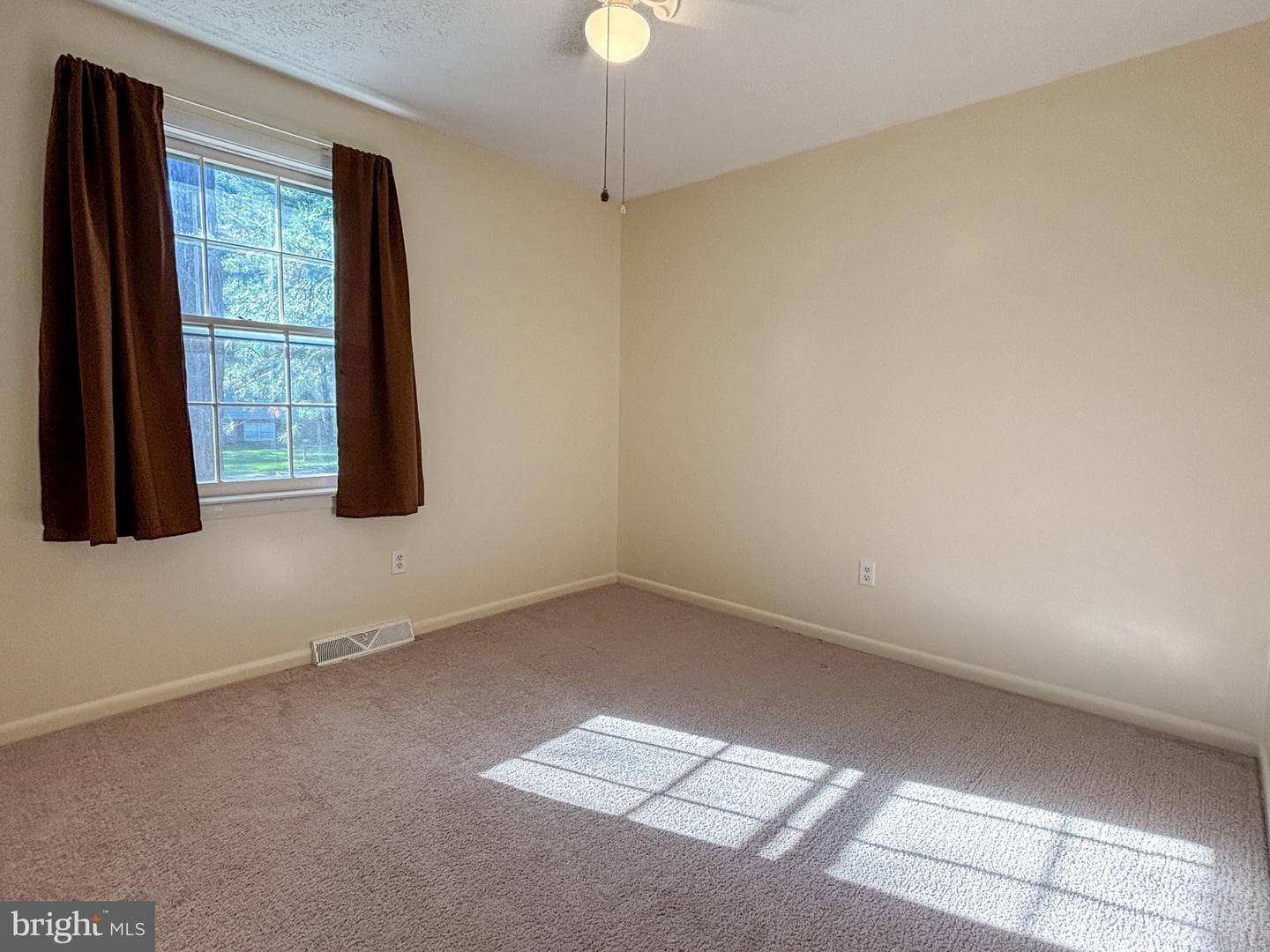 102 Carroll Drive photo 14