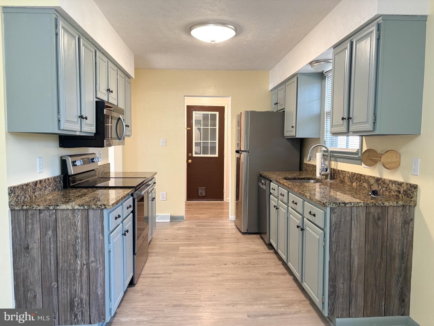 102 Carroll Drive photo 6