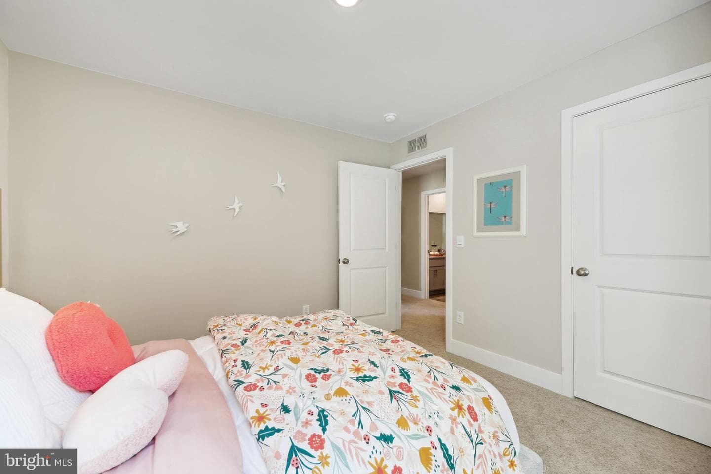 122 Wappinger Terrace photo 27