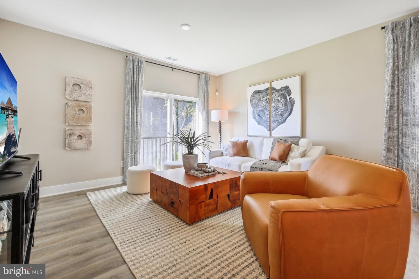122 Wappinger Terrace photo 4