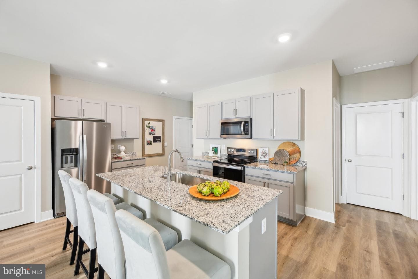 122 Wappinger Terrace photo 9