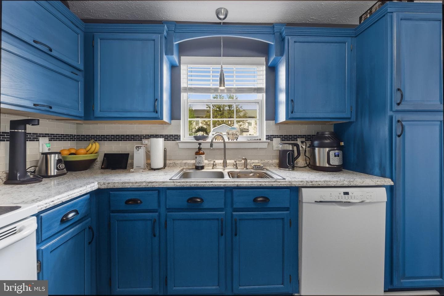 207 Stratford Dr photo 13