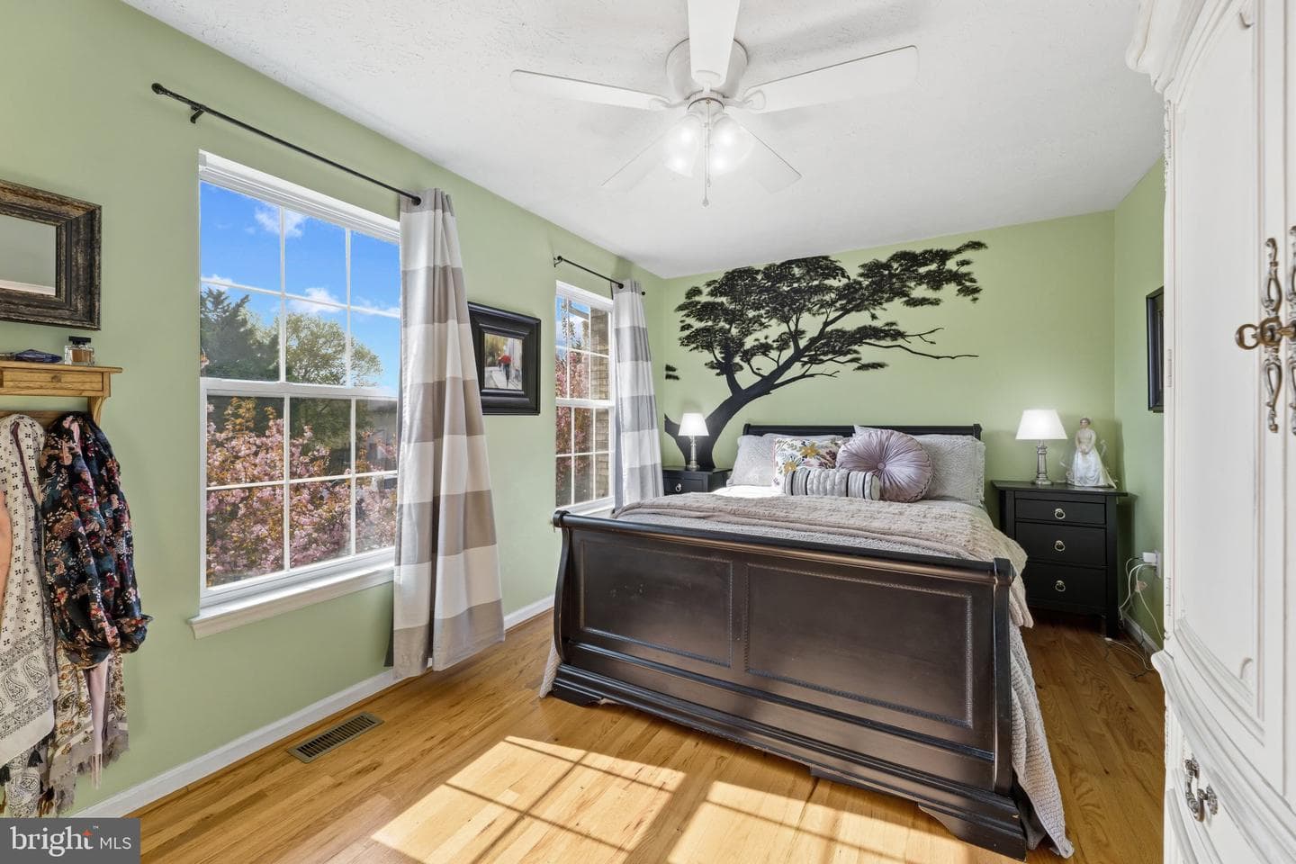 207 Stratford Dr photo 17