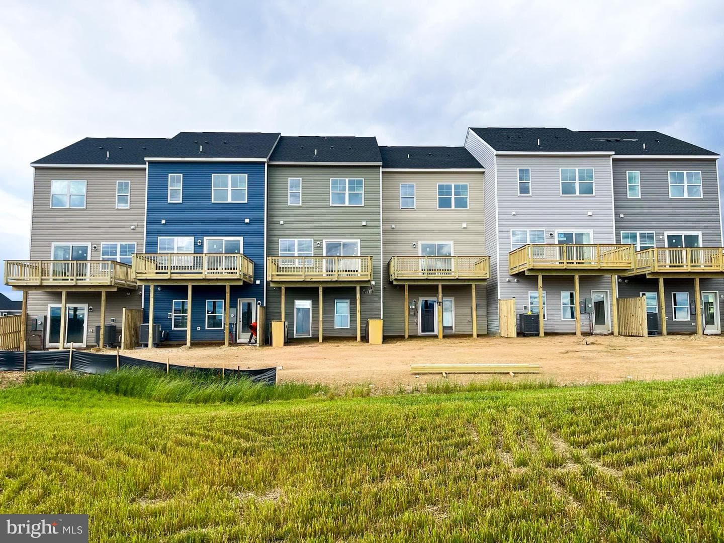 106 Swansong Place photo 4