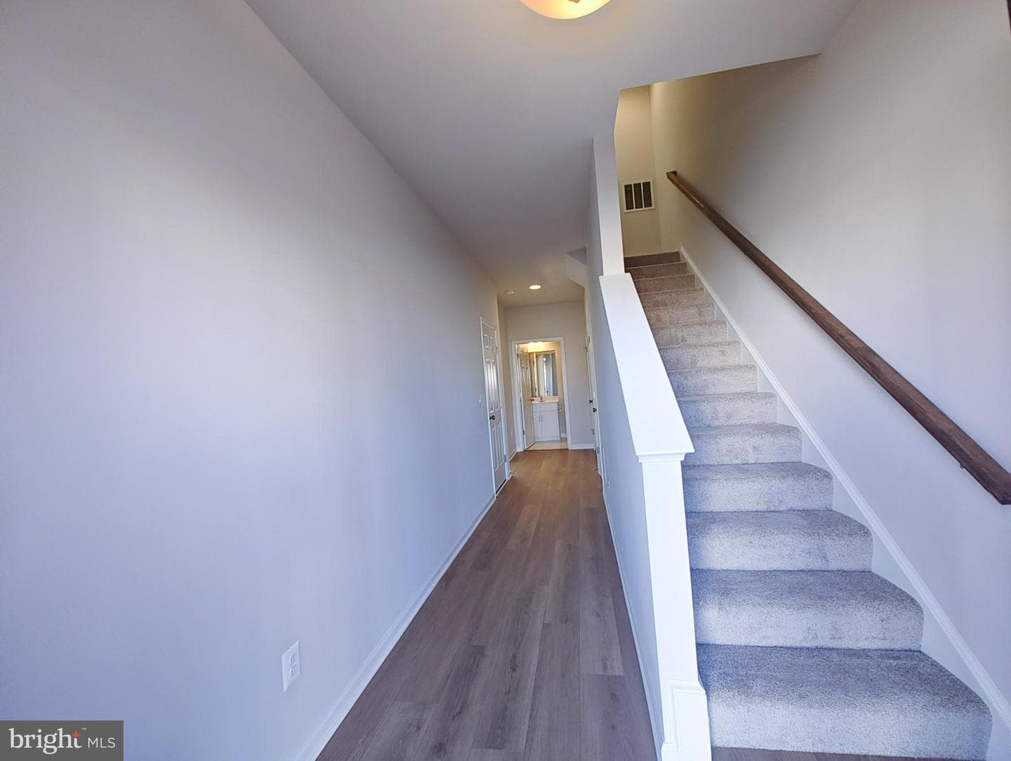 106 Swansong Place photo 5