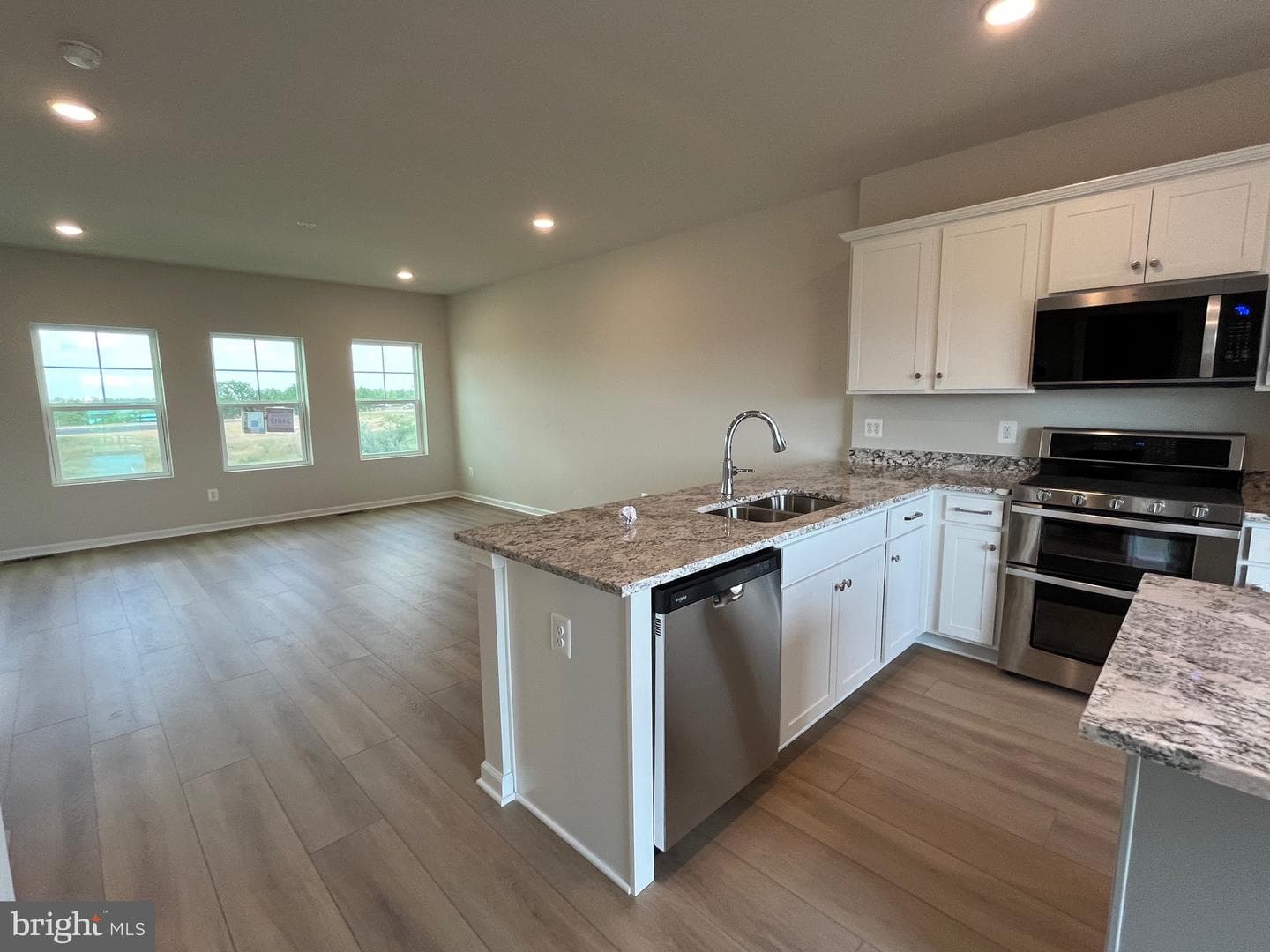 106 Swansong Place photo 8