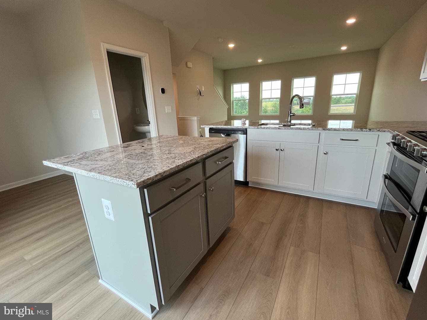 106 Swansong Place photo 9