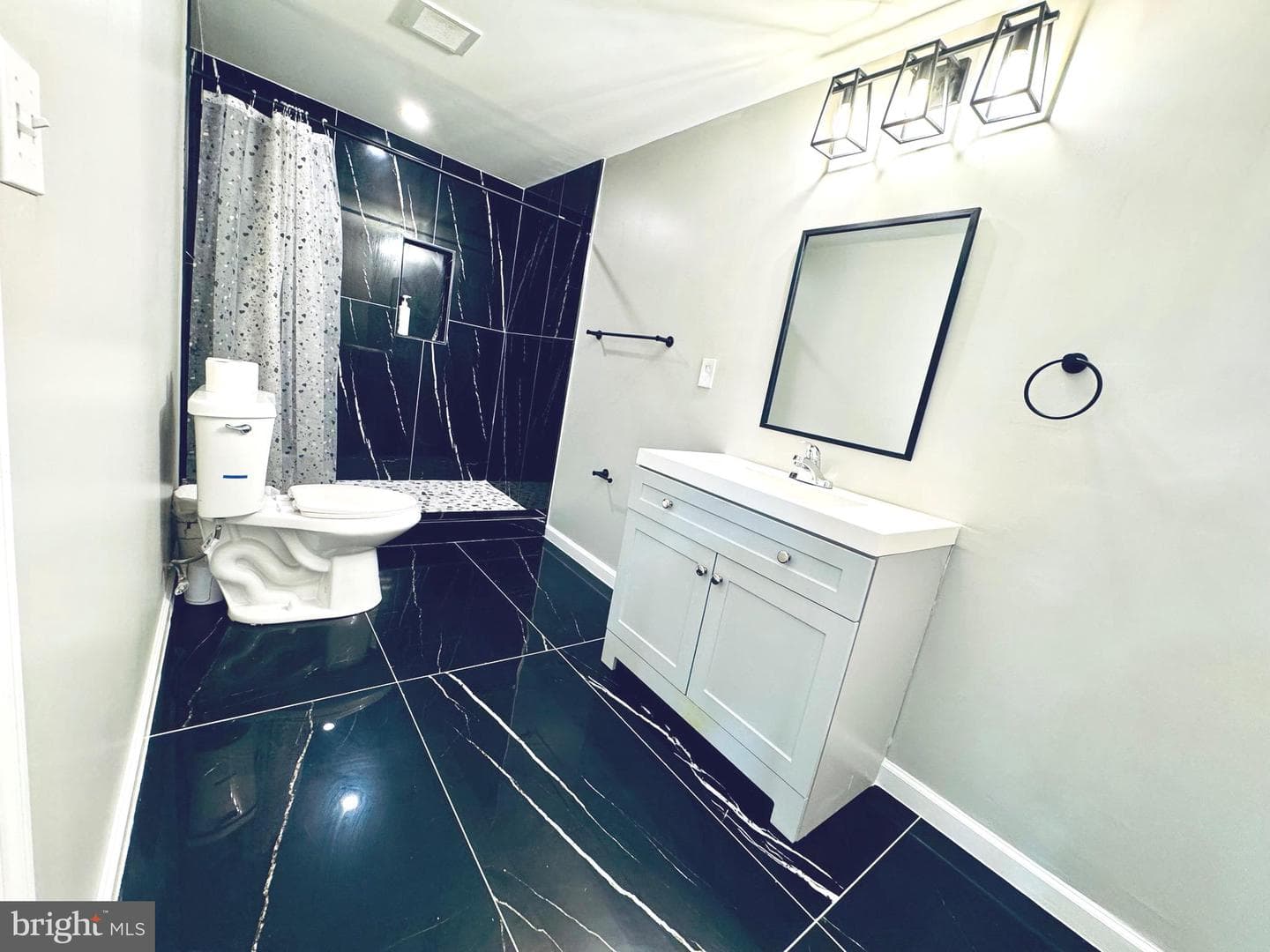 220 Snappy Lane photo 21