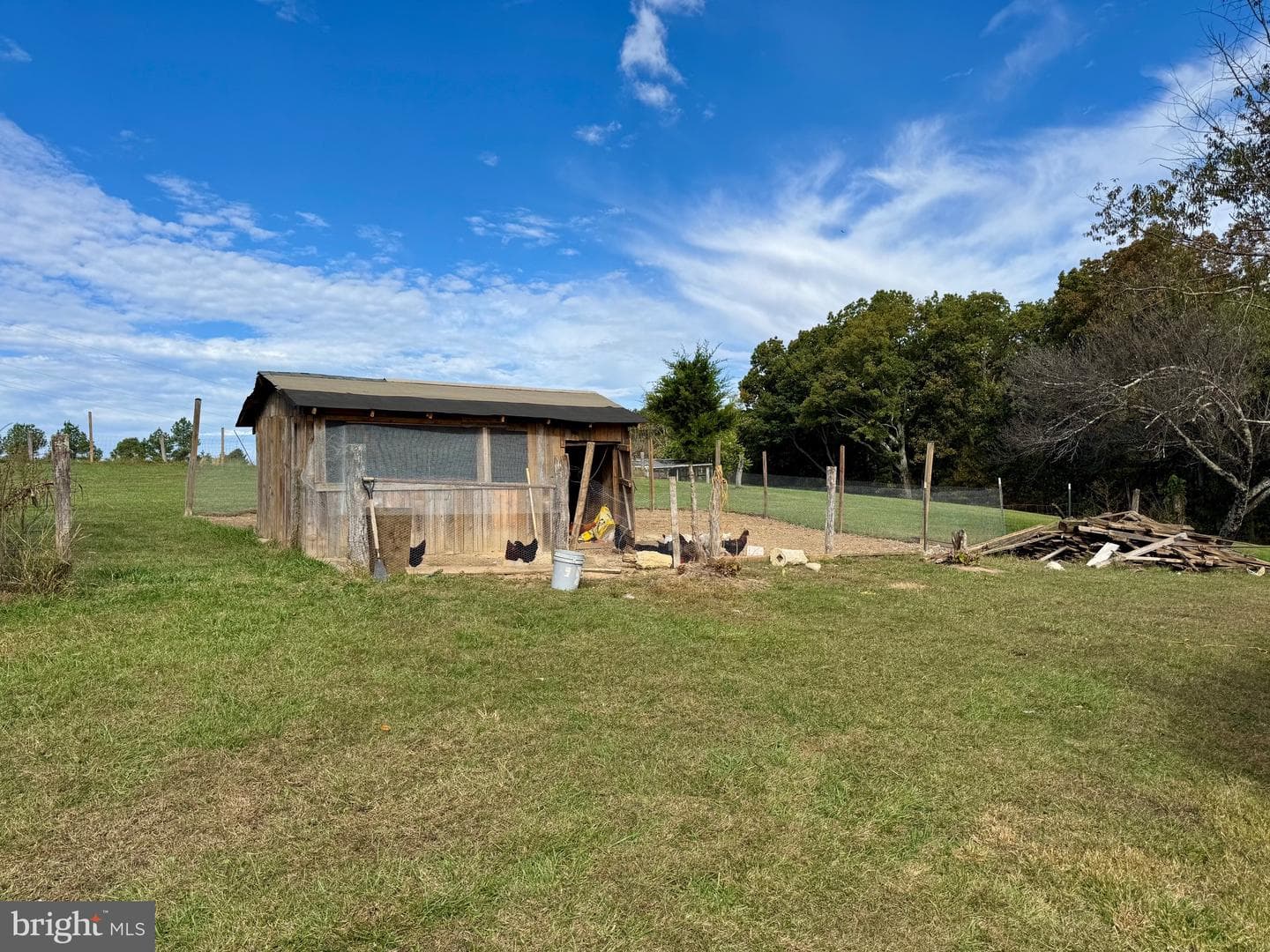220 Snappy Lane photo 49