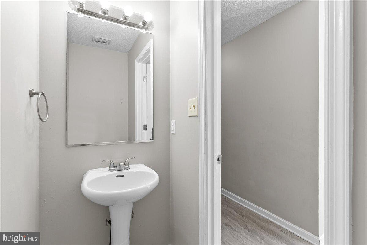 229 Sherando Circle photo 8
