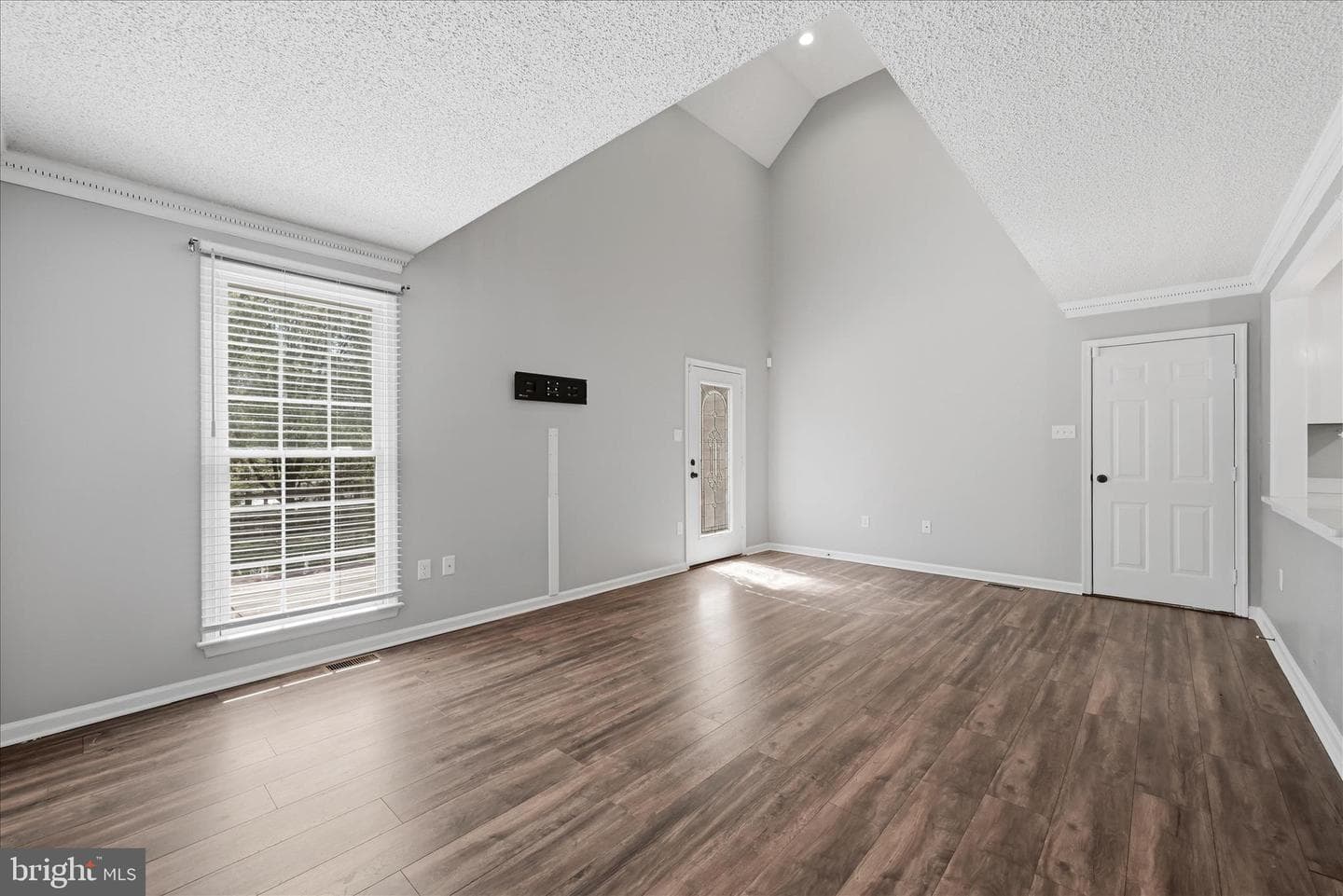 400 Lakeview Drive photo 10