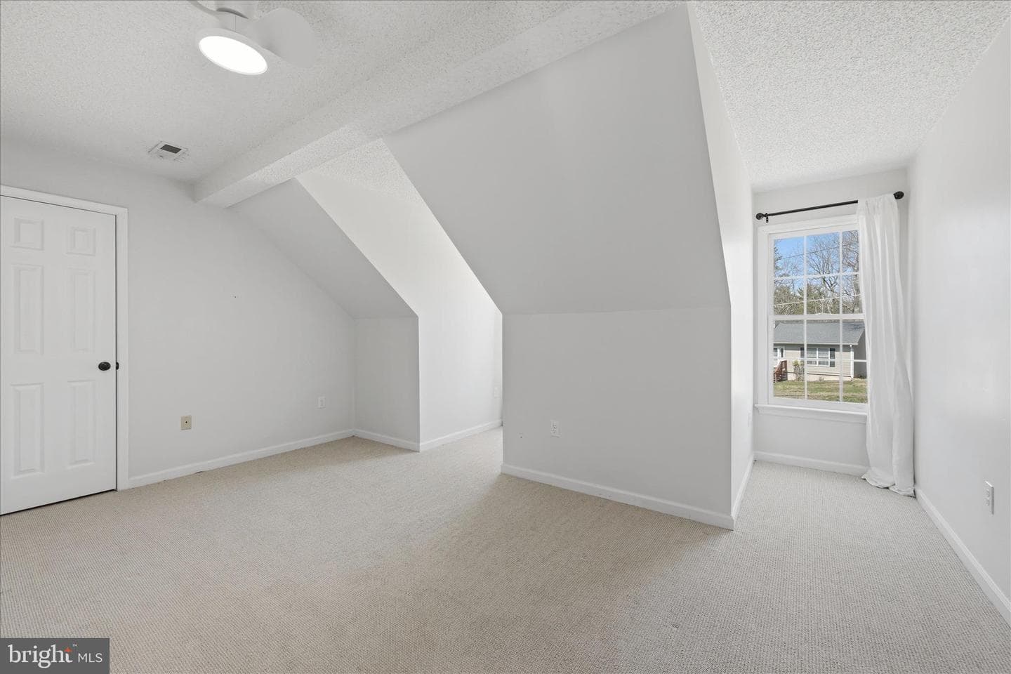 400 Lakeview Drive photo 31