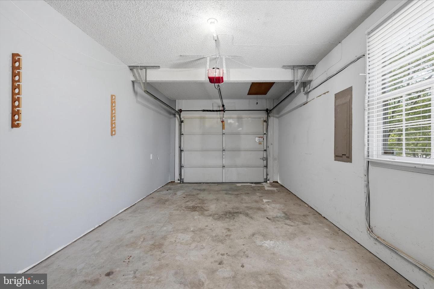 400 Lakeview Drive photo 38
