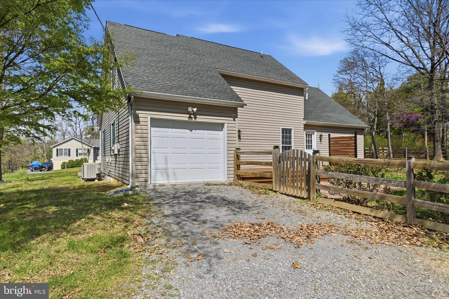 400 Lakeview Drive photo 45