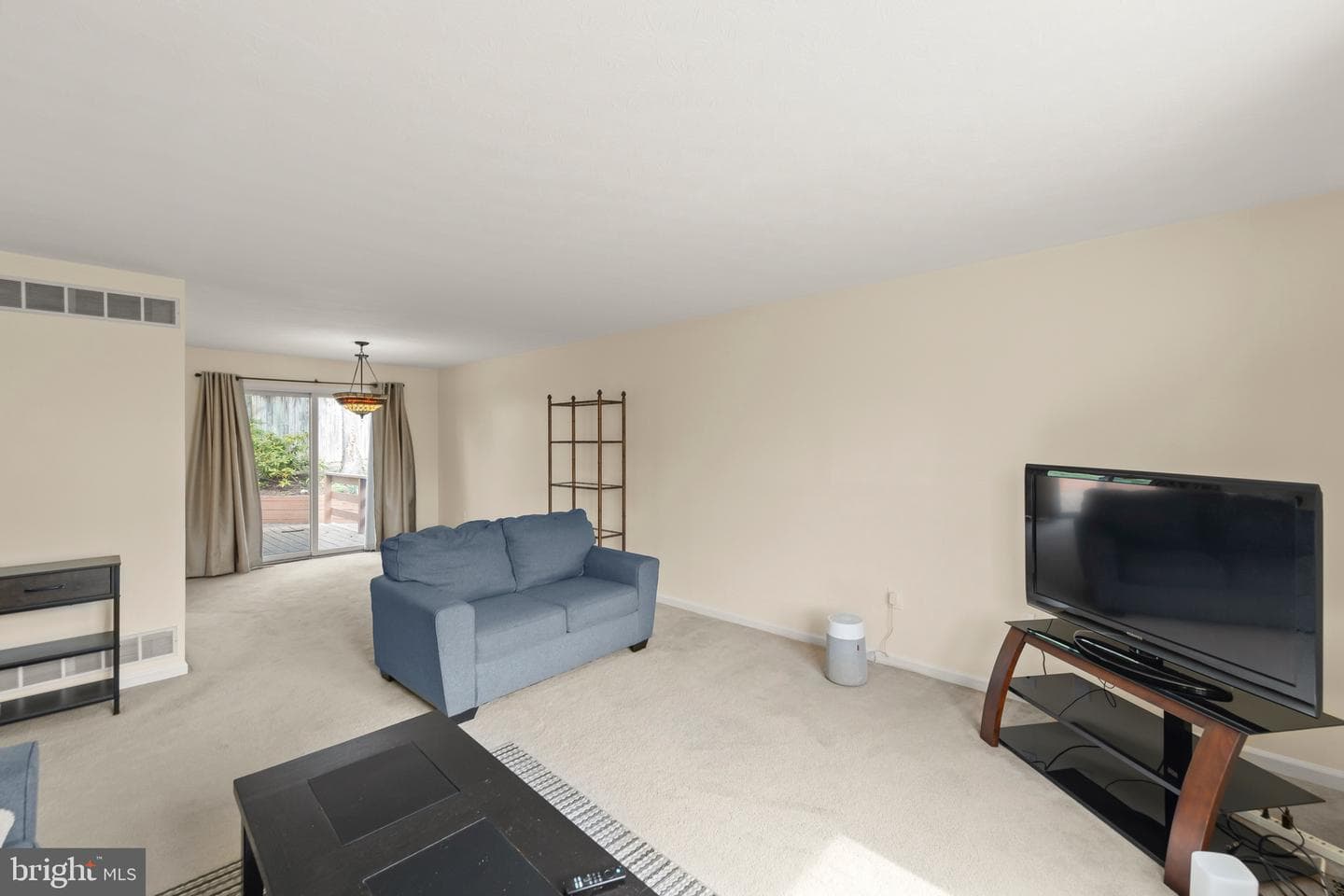 105 Lakewood photo 29