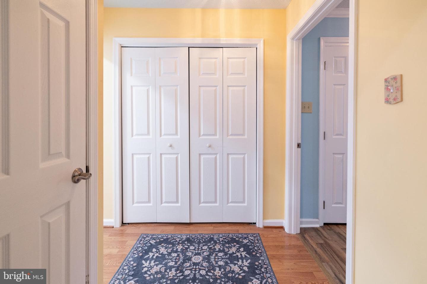 200 Crestwood Lane photo 16